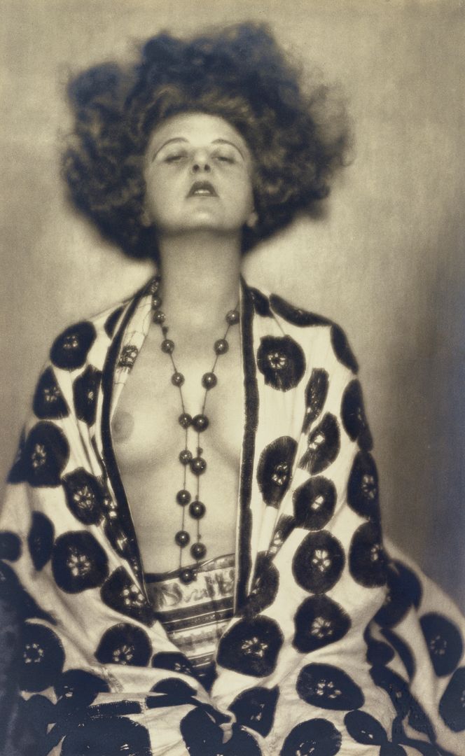 Madame d’Ora (Dora Kallmus), Actress and Dancer Elsie Altmann-Loos, 1922