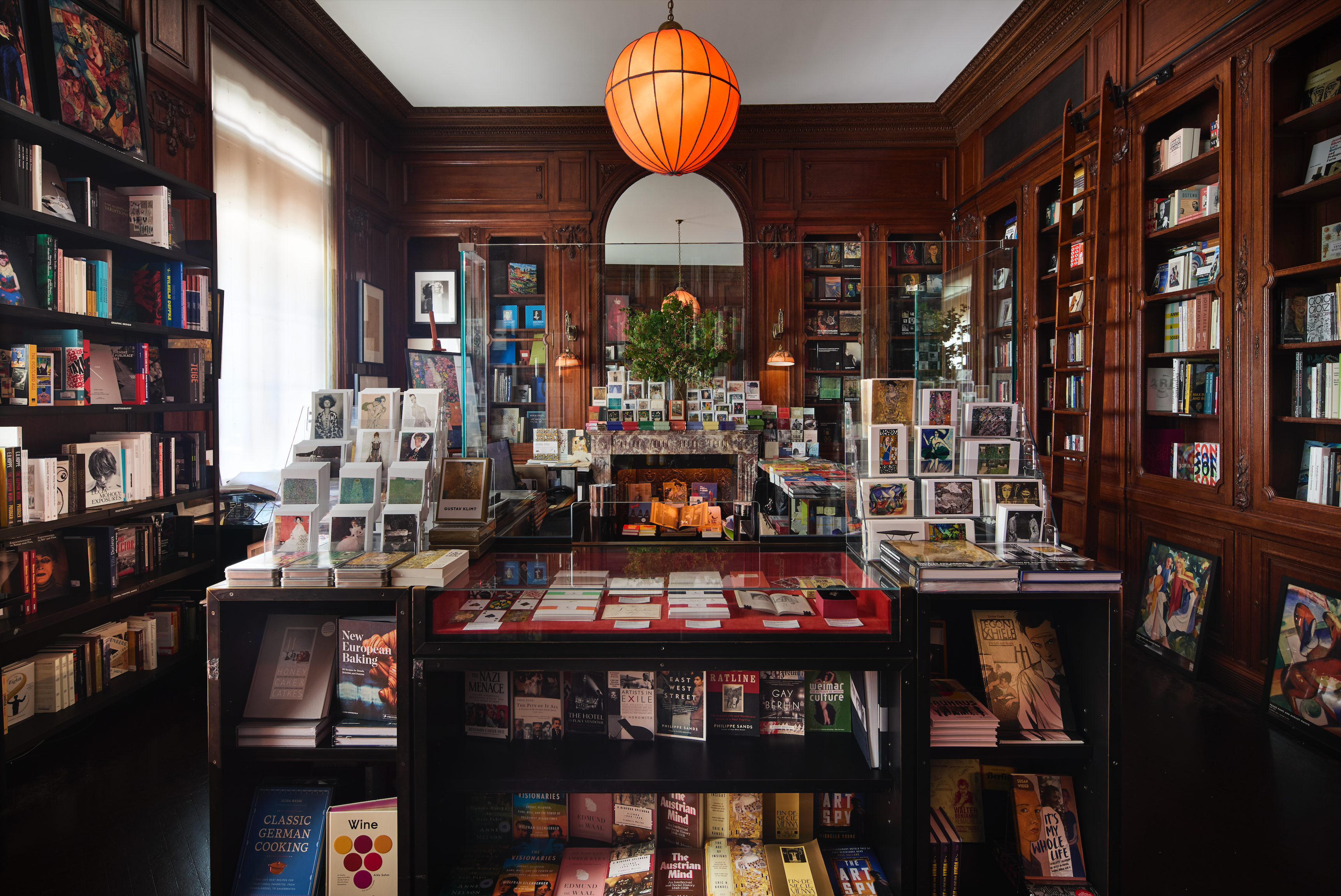 Neue Galerie New York | Book Store